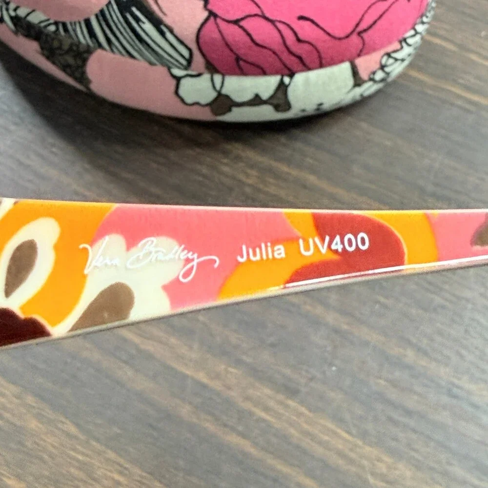 Vera Bradley Julia Sunglasses Carnaby 030 60-17-130 Silver Pink Floral Case